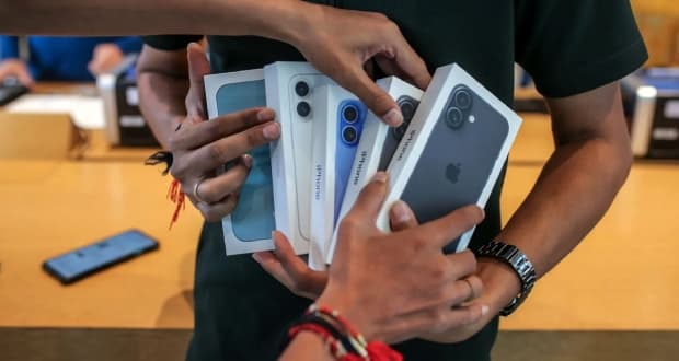 تعرفه جدید واردات گوشی های آیفون هنوز قطعی نشده است